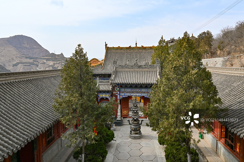 甘肃天水市甘谷县大像山公园里的建筑图片素材