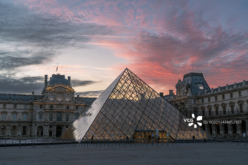 卢浮宫朝霞图片素材