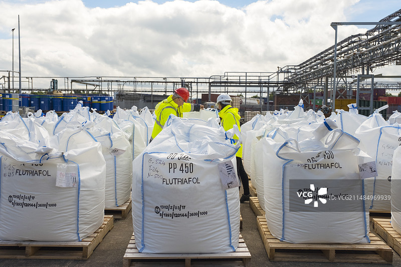 英国苏格兰卡拉化学工厂图片素材