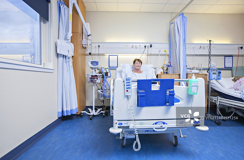 医院病床上的病人图片素材