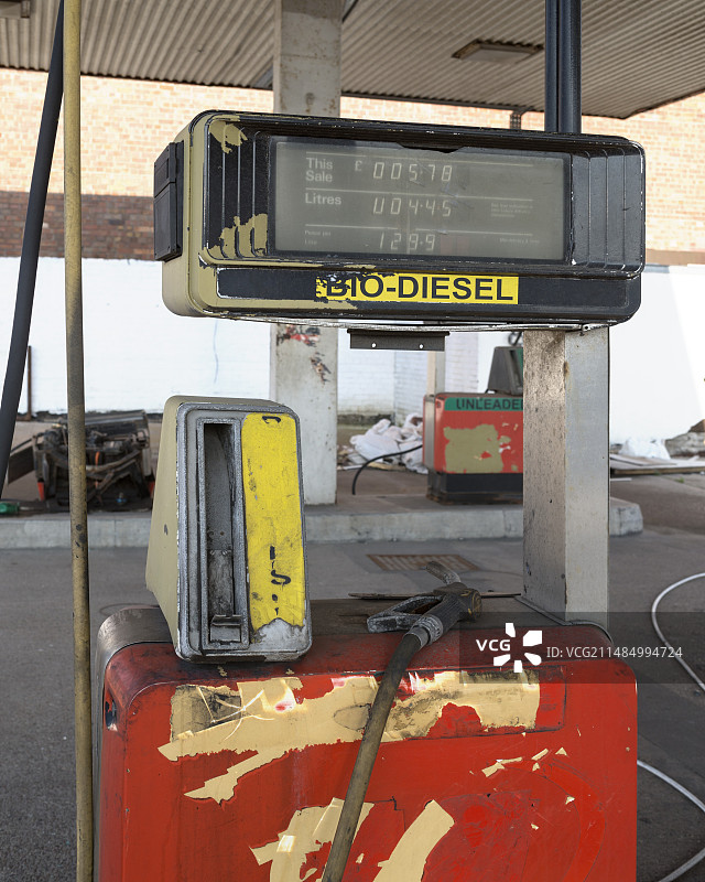 废弃的服务站图片素材