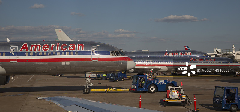 机场的客机图片素材