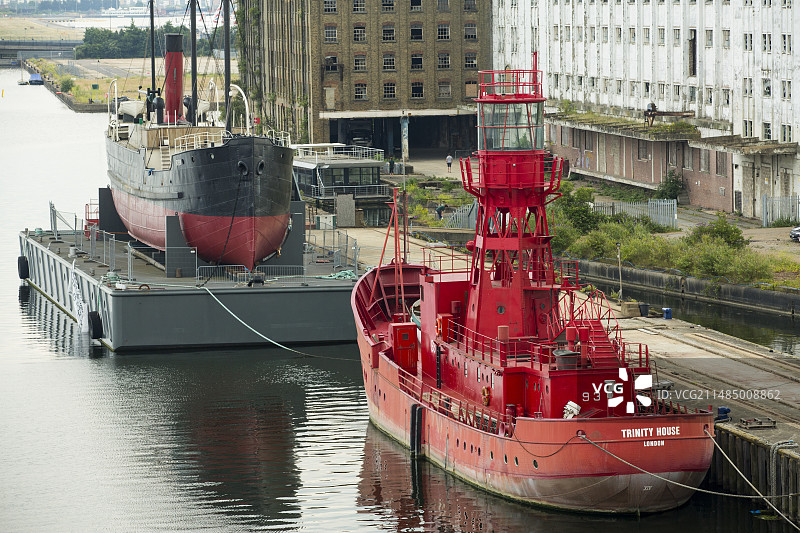 罗宾号蒸汽船图片素材