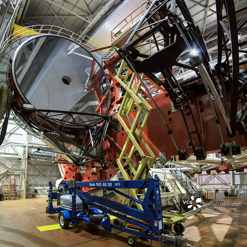 大型双筒望远镜，美国图片素材