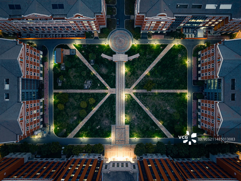 上海交通大学（闵行校区）理科群楼图片素材