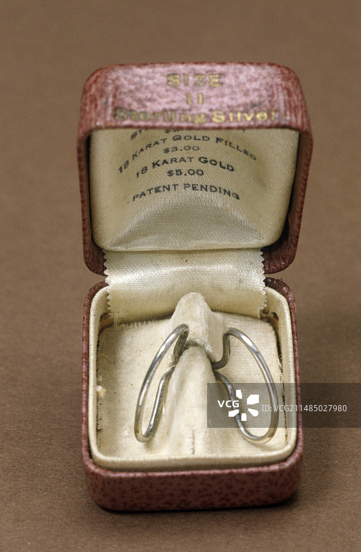 Thurston的完美呼吸鼻夹图片素材