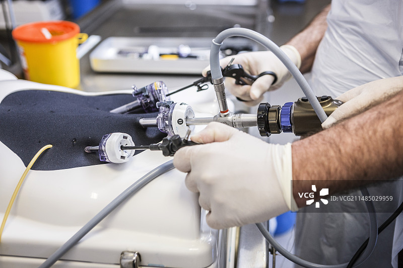 外科手术技能实践图片素材