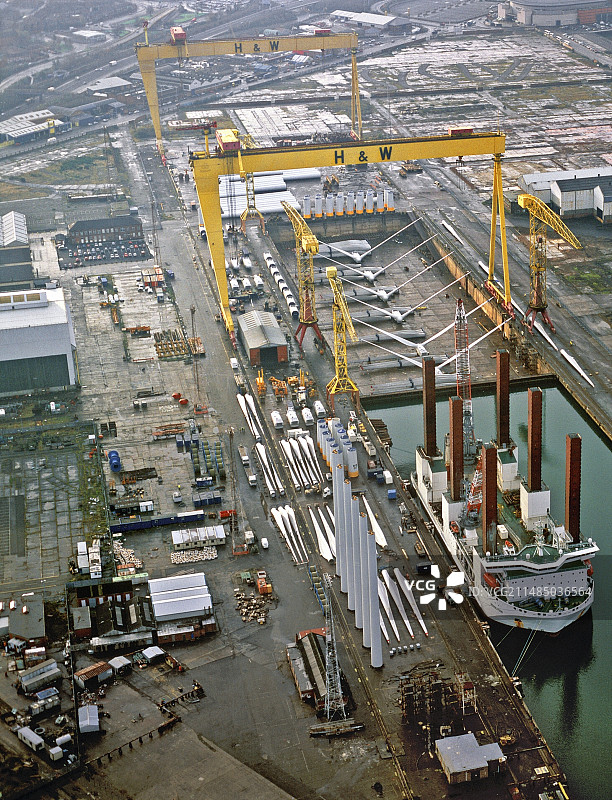 正在卸载的风力涡轮机,贝尔法斯特图片素材