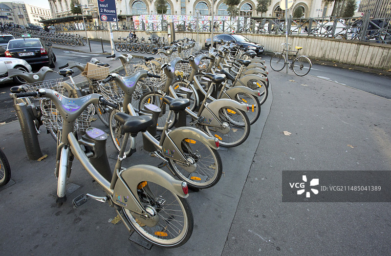 巴黎自行车租赁计划图片素材