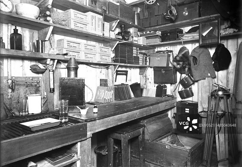 1911年南极洲的暗房图片素材
