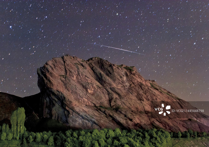 伊朗阿拉穆特的夜空图片素材