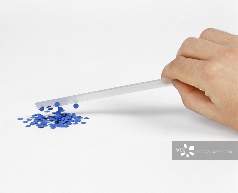 捡拾纸片图片素材