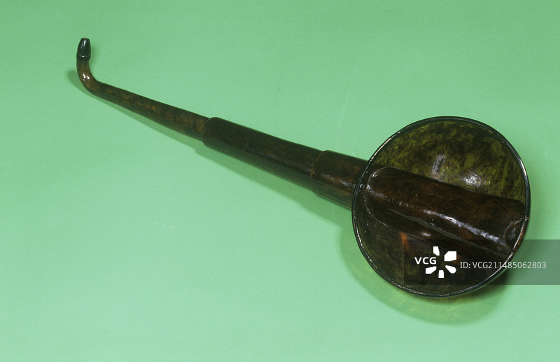 1900年左右的伸缩式助听器图片素材