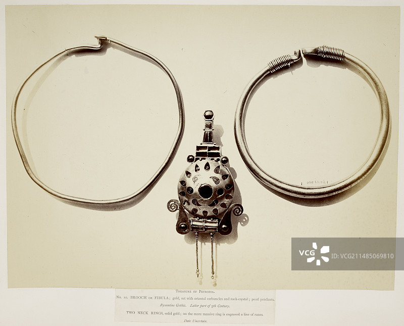 金属工艺首饰图片素材