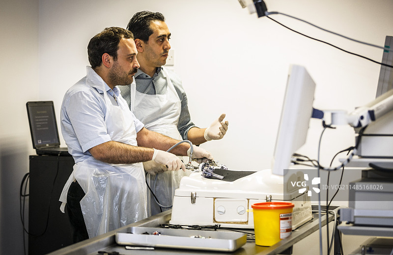 外科手术技能实践图片素材