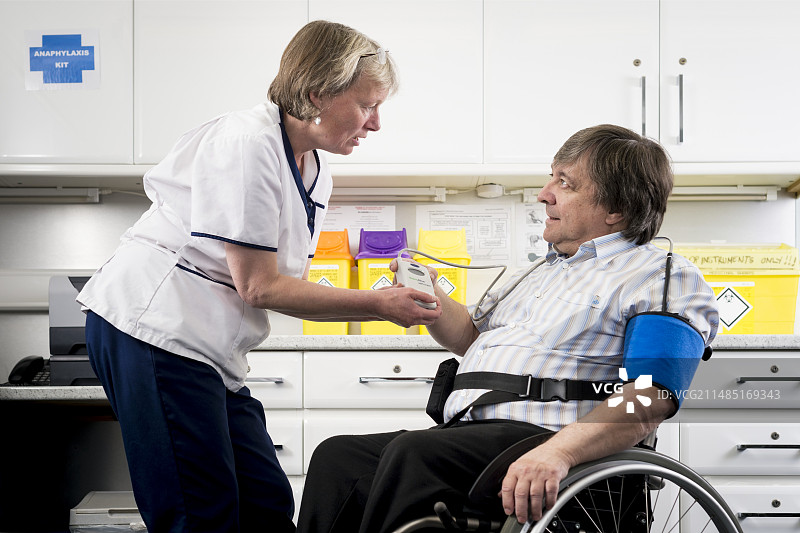 残疾人检查图片素材