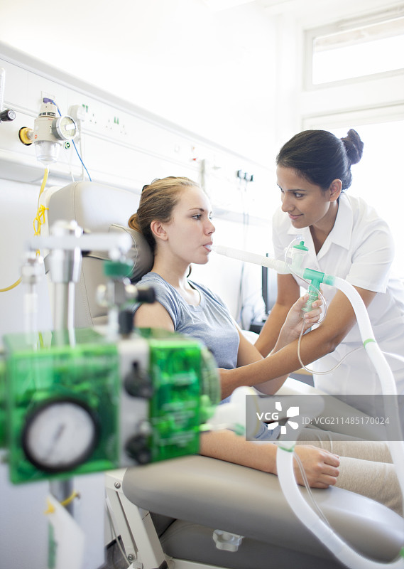 IPPB治疗囊性纤维化图片素材