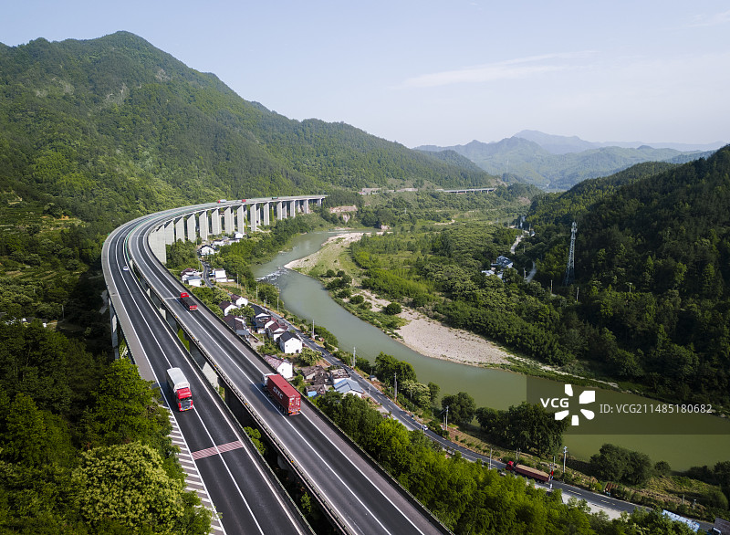 安庆白马潭天险河漂流图片素材