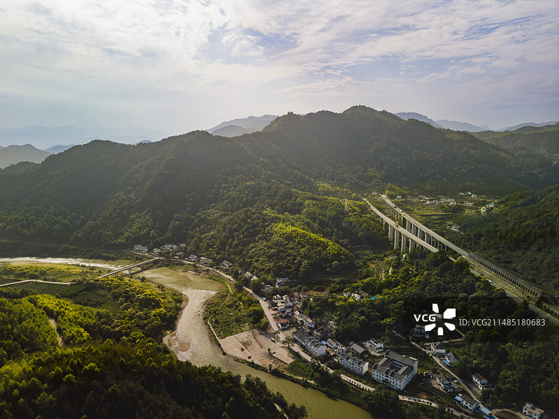 安庆白马潭天险河漂流图片素材