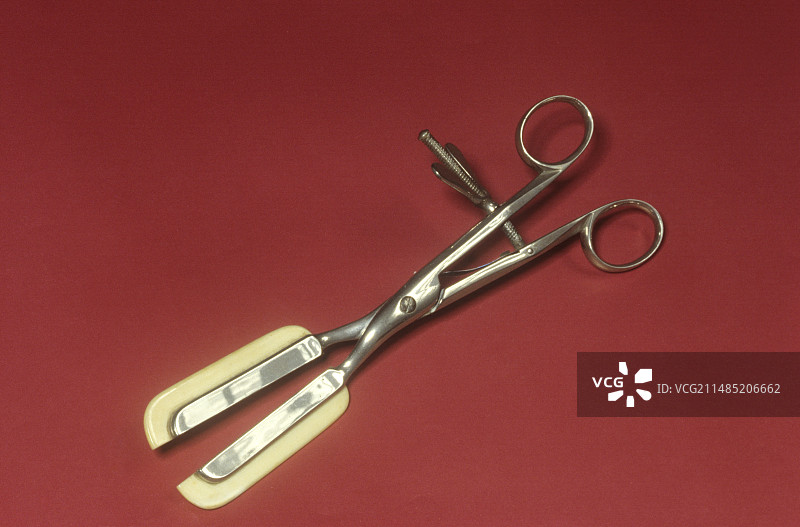 大约 1860 年的痔疮钳图片素材