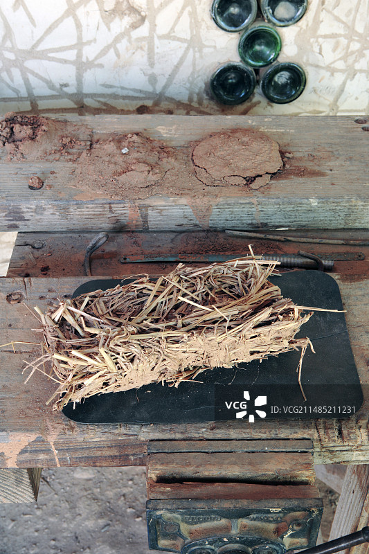 在南非制作土坯砖图片素材