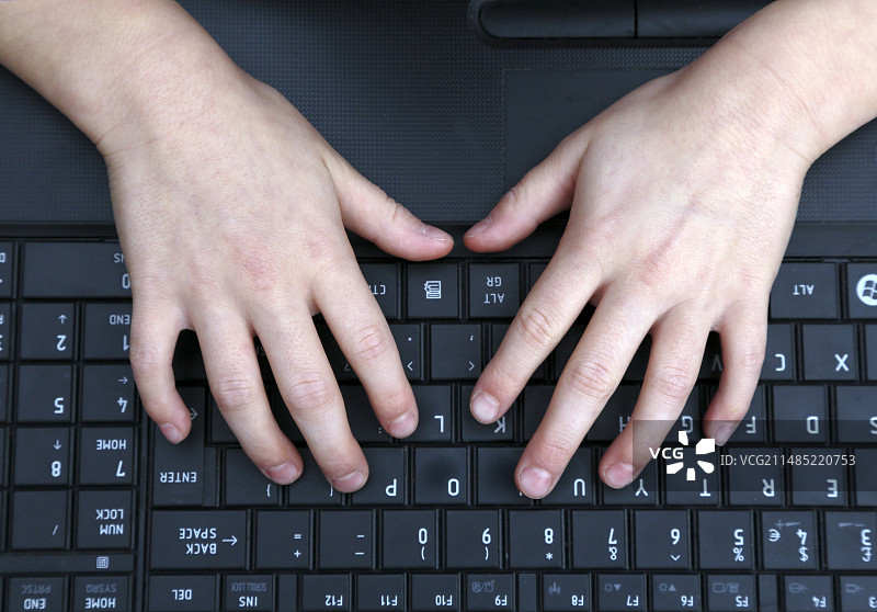 电脑使用场景图片素材