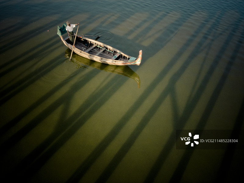 缅甸传统船只图片素材