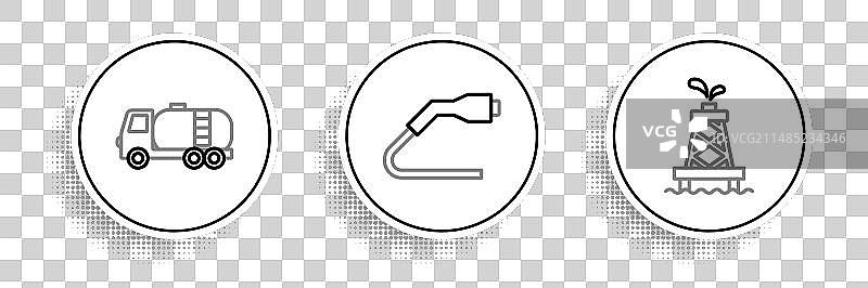 石油钻井平台油罐车和电缆图片素材