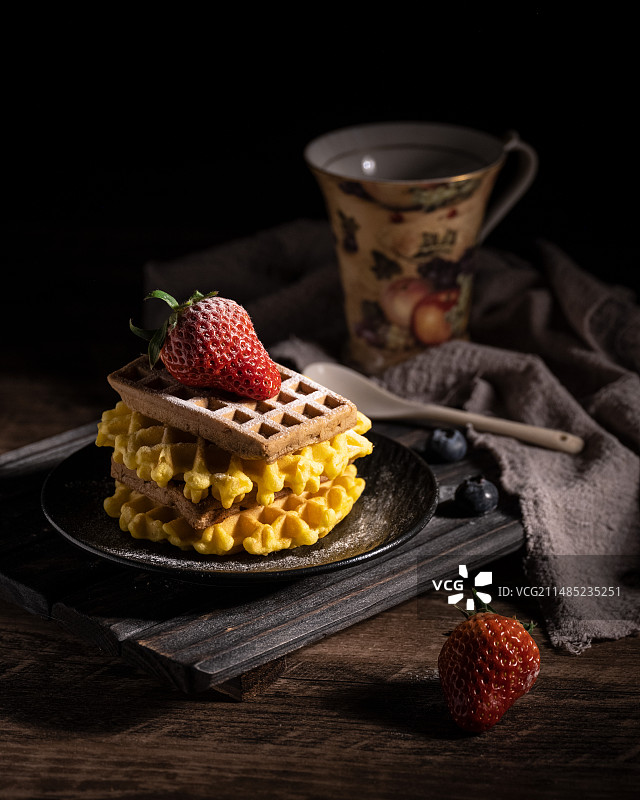 甜美的华夫饼甜点图片素材