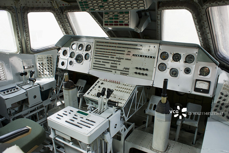 俄罗斯航天飞机的驾驶舱图片素材