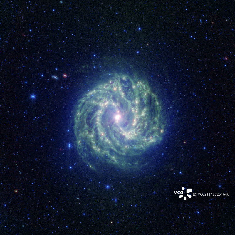 南风车星系红外图像图片素材