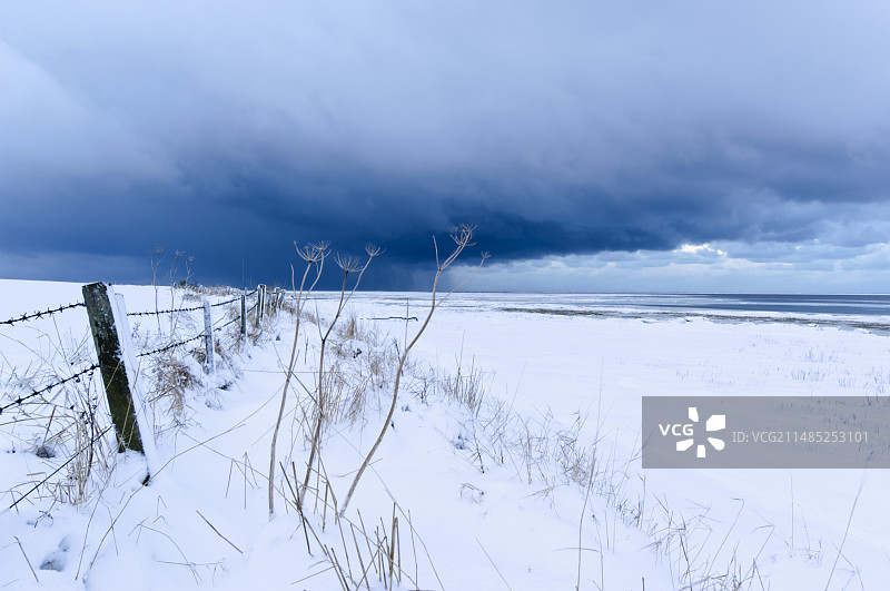 冬季暴风云图片素材