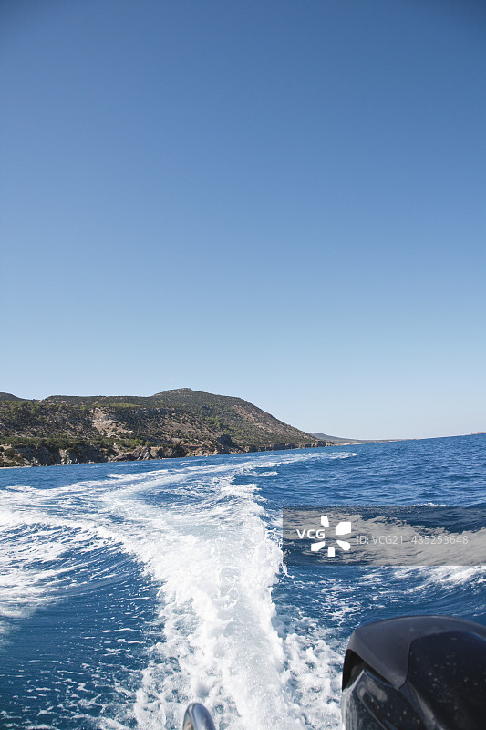 快艇尾迹图片素材