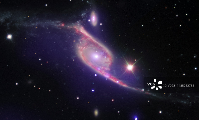 NGC 6872碰撞星系合成图图片素材