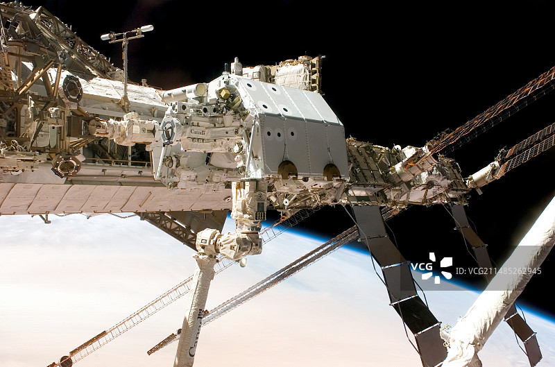 国际空间站上的移动维修系统图片素材