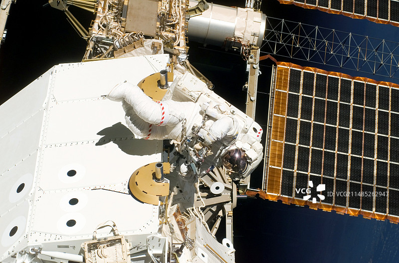 2008年国际空间站太空行走图片素材