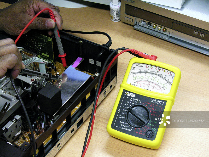 使用万用表图片素材