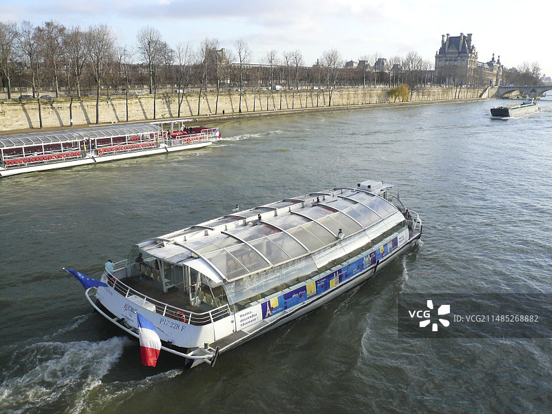 巴黎水上巴士图片素材