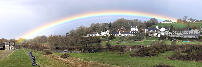 德文郡的彩虹图片素材