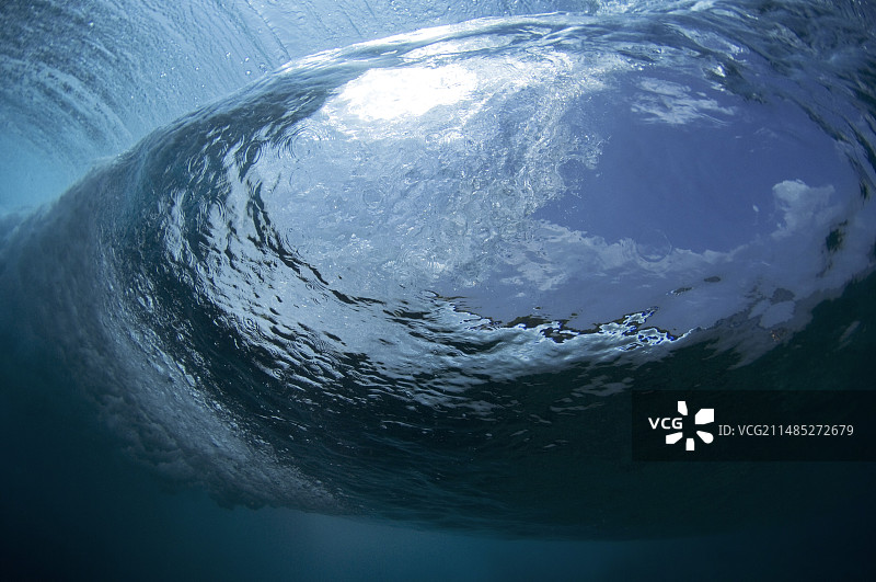 海浪拍打图片素材