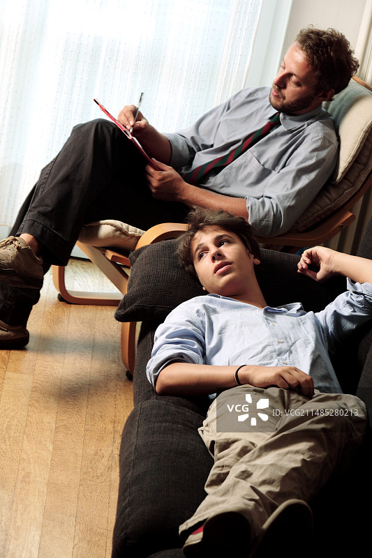 精神科医生和病人图片素材