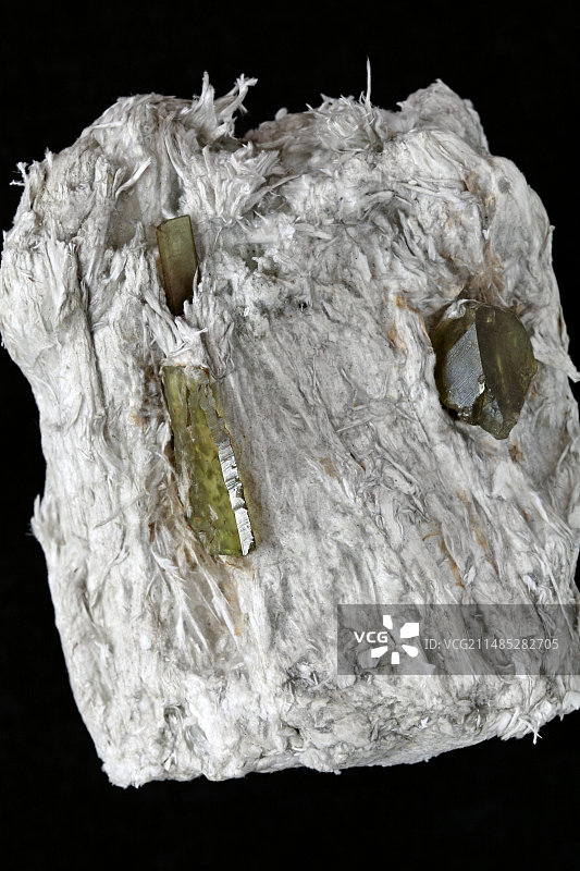 Actinolite 中的钛晶图片素材