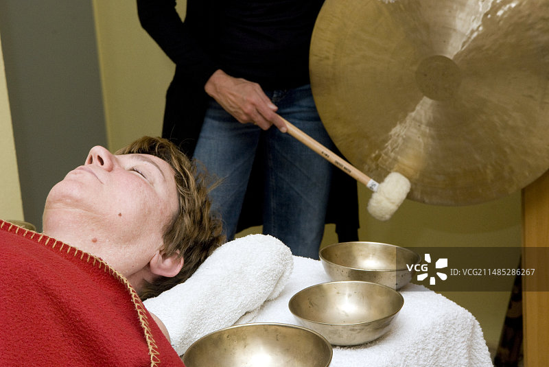 藏族钟铃疗法图片素材