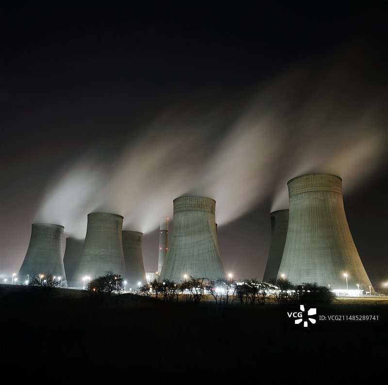 夜间燃煤电站图片素材