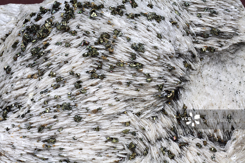 重晶石与黄铜矿图片素材