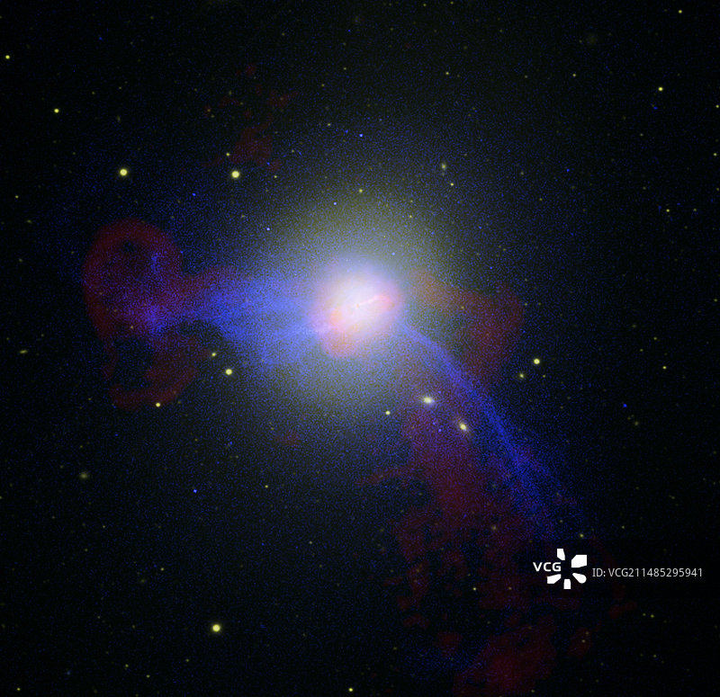 巨型椭圆星系M87图片素材