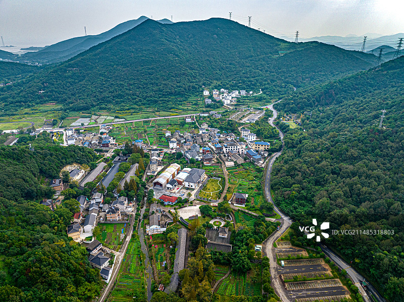 舟山南洞艺谷（太阳谷） 舟山定海区干览镇新建社区 海岛山谷里的田园风光 绿水青山就是金山银山图片素材