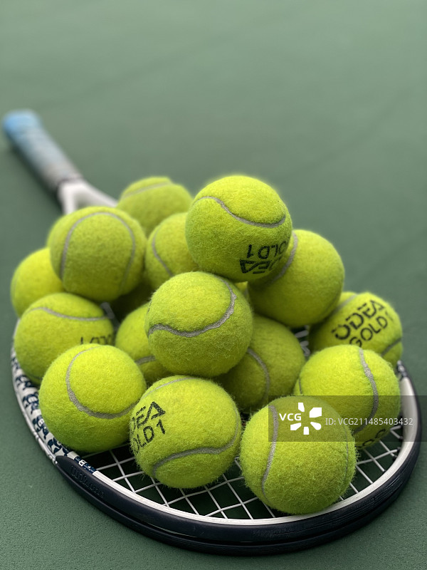 桌上网球的高角度视图图片素材