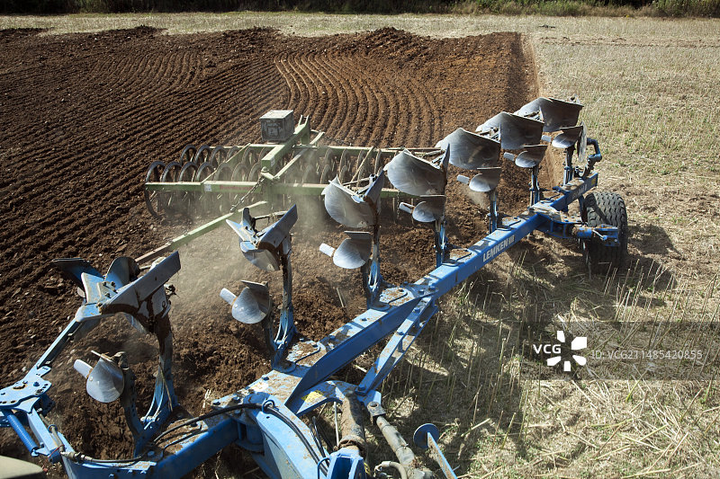 犁地图片素材