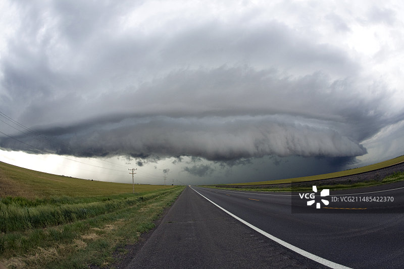 龙卷风超级单体雷暴图片素材